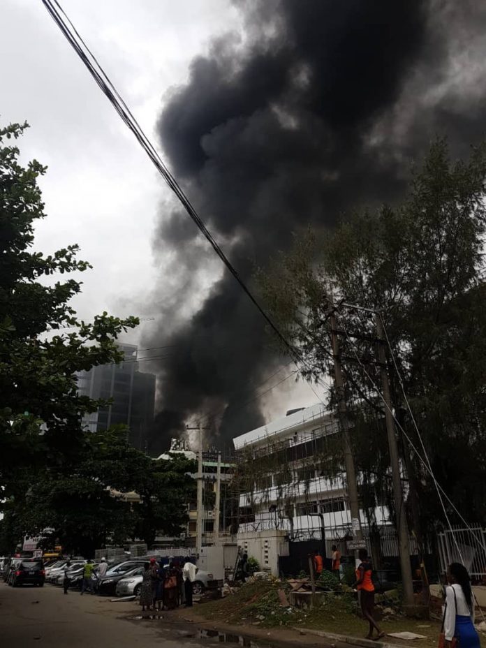 UBA Victoria Island Office on Fire<br />
<b>Deprecated</b>: strip_tags(): Passing null to parameter #1 ($string) of type string is deprecated in <b>/var/www/vhosts/economicconfidential.com/httpdocs/wp-content/themes/Newspaper/loop-single.php</b> on line <b>60</b><br />
UBA Victoria Island Office on Fire