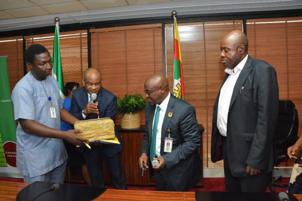 200,000bpd NNPC Condensate Refineries Underway<br />
<b>Deprecated</b>: strip_tags(): Passing null to parameter #1 ($string) of type string is deprecated in <b>/var/www/vhosts/economicconfidential.com/httpdocs/wp-content/themes/Newspaper/loop-single.php</b> on line <b>60</b><br />
200,000bpd NNPC Condensate Refineries Underway