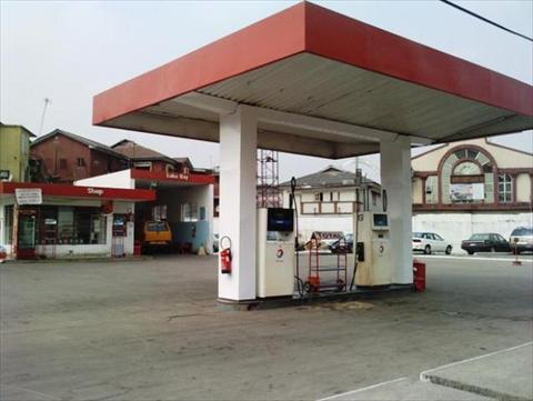 Subsidy: Stations Hoarding Petrol will be Sealed – Osun Govt Vows<br />
<b>Deprecated</b>: strip_tags(): Passing null to parameter #1 ($string) of type string is deprecated in <b>/var/www/vhosts/economicconfidential.com/httpdocs/wp-content/themes/Newspaper/loop-single.php</b> on line <b>64</b><br />
Subsidy: Stations Hoarding Petrol will be Sealed – Osun Govt Vows