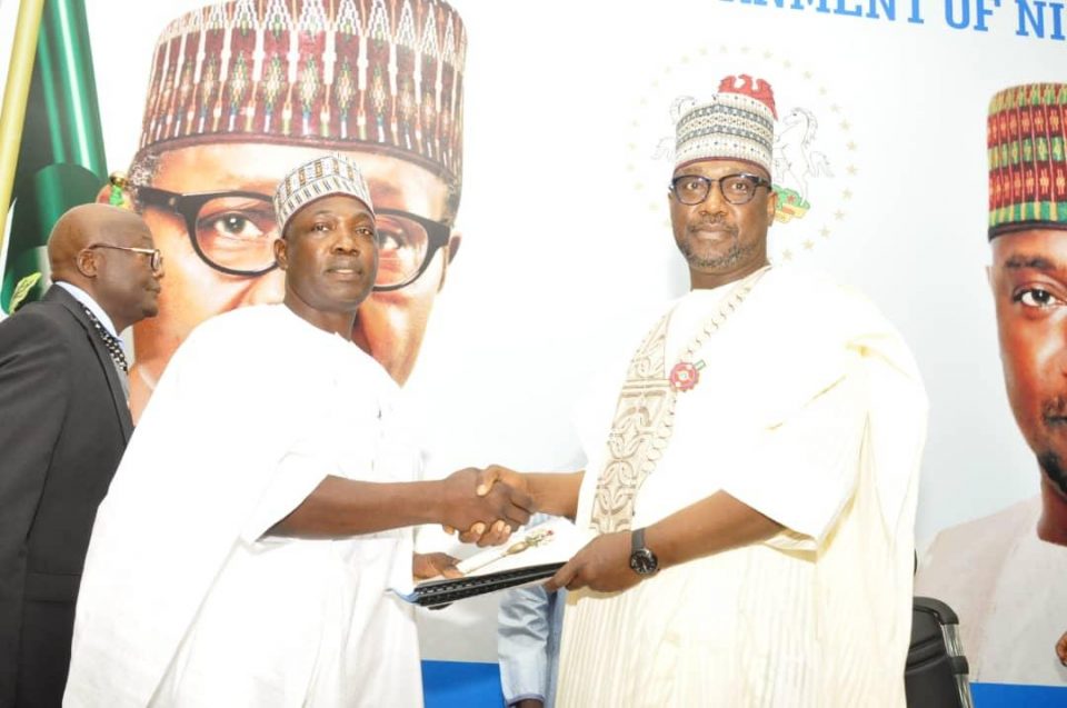 Gov Sani-Bello Signs 2019 Appropriation Bill<br />
<b>Deprecated</b>: strip_tags(): Passing null to parameter #1 ($string) of type string is deprecated in <b>/var/www/vhosts/economicconfidential.com/httpdocs/wp-content/themes/Newspaper/loop-single.php</b> on line <b>60</b><br />
Gov Sani-Bello Signs 2019 Appropriation Bill