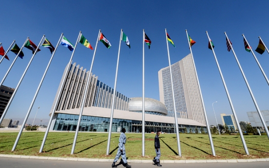 African Central Bank Debuts by 2045<br />
<b>Deprecated</b>: strip_tags(): Passing null to parameter #1 ($string) of type string is deprecated in <b>/var/www/vhosts/economicconfidential.com/httpdocs/wp-content/themes/Newspaper/loop-single.php</b> on line <b>64</b><br />
African Central Bank Debuts by 2045