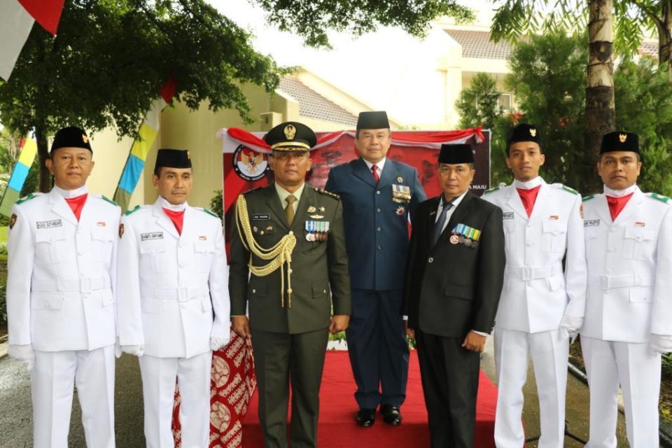 74th Independence Anniversary: Indonesia, Nigeria to Strengthen ties on Military Cooperation<br />
<b>Deprecated</b>: strip_tags(): Passing null to parameter #1 ($string) of type string is deprecated in <b>/var/www/vhosts/economicconfidential.com/httpdocs/wp-content/themes/Newspaper/loop-single.php</b> on line <b>64</b><br />
74th Independence Anniversary: Indonesia, Nigeria to Strengthen ties on Military Cooperation