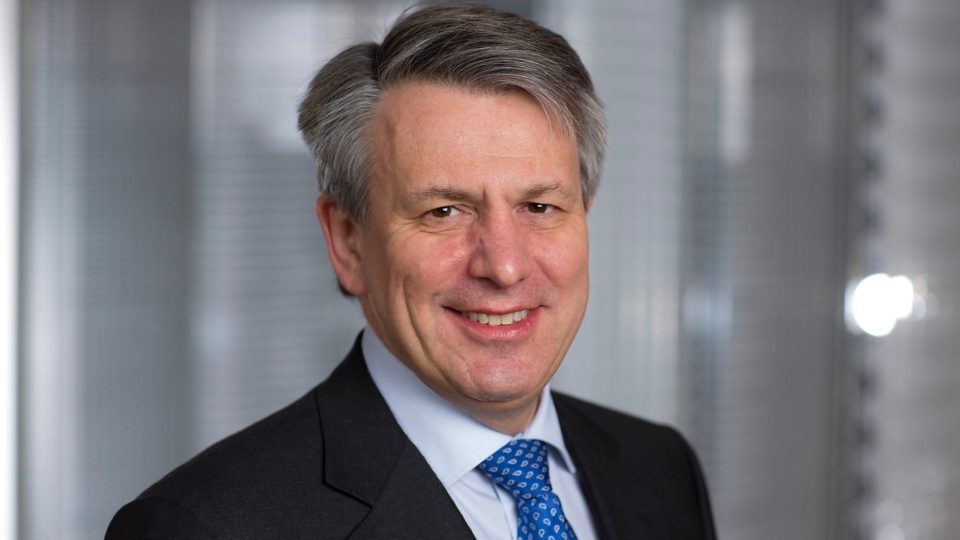 Shell Income Drops By $7.5bn
