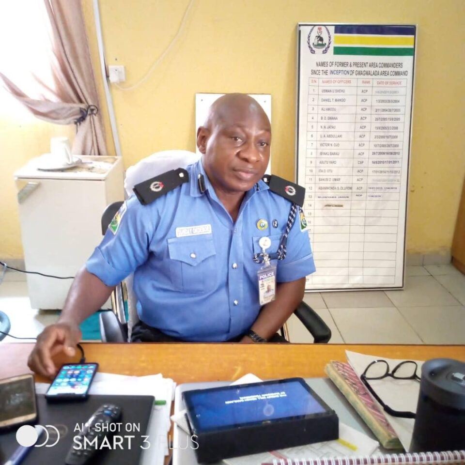 Gwagwalada Area Commander Orders Raid on Criminal Hideouts<br />
<b>Deprecated</b>: strip_tags(): Passing null to parameter #1 ($string) of type string is deprecated in <b>/var/www/vhosts/economicconfidential.com/httpdocs/wp-content/themes/Newspaper/loop-single.php</b> on line <b>60</b><br />
Gwagwalada Area Commander Orders Raid on Criminal Hideouts