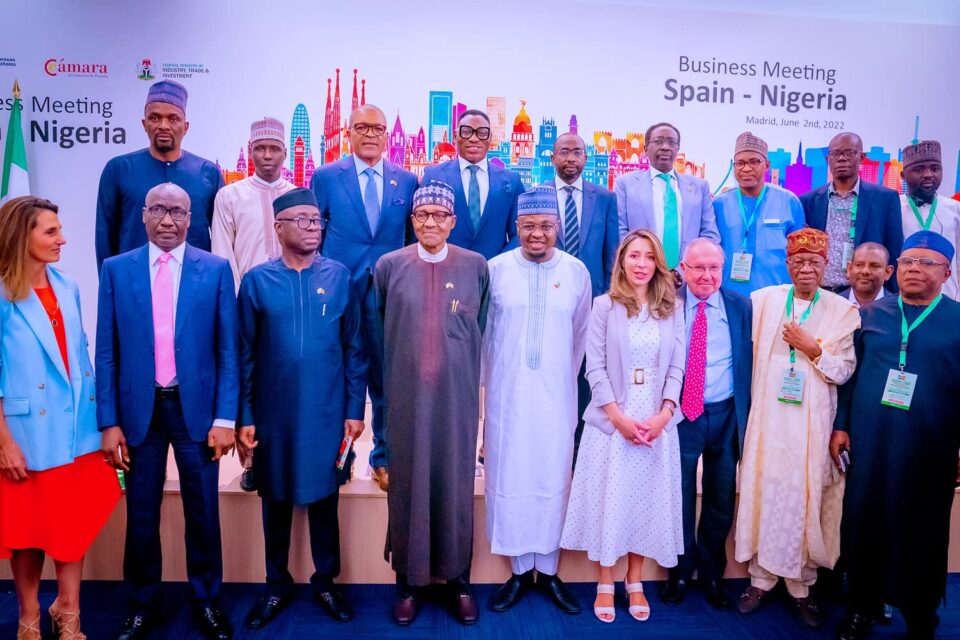 In Spain, Buhari Meets Companies Doing Business in Nigeria, Pledges more Secure Environment<br />
<b>Deprecated</b>: strip_tags(): Passing null to parameter #1 ($string) of type string is deprecated in <b>/var/www/vhosts/economicconfidential.com/httpdocs/wp-content/themes/Newspaper/loop-single.php</b> on line <b>64</b><br />
In Spain, Buhari Meets Companies Doing Business in Nigeria, Pledges more Secure Environment