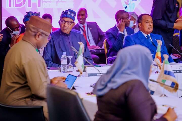 President Muhammadu Buhari flanked by other participants at the International Development Association (IDA) Summit held in Dakar, Senegal.