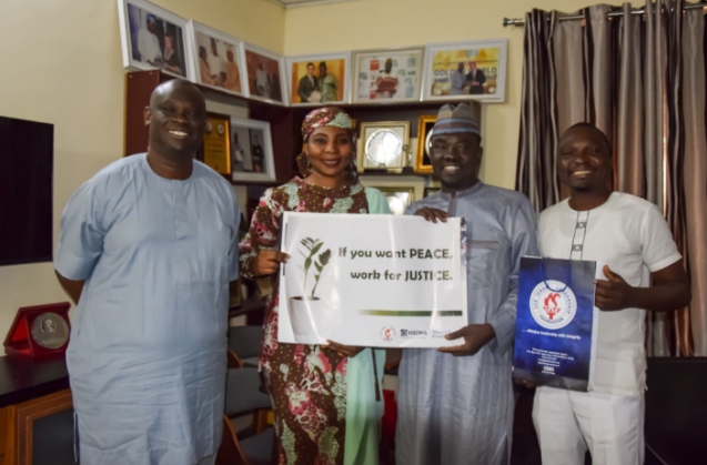 Lux Terra Foundation Partners PRNigeria on Fostering National Unity Via Media Reportage <br />
<b>Deprecated</b>: strip_tags(): Passing null to parameter #1 ($string) of type string is deprecated in <b>/var/www/vhosts/economicconfidential.com/httpdocs/wp-content/themes/Newspaper/loop-single.php</b> on line <b>64</b><br />
Lux Terra Foundation Partners PRNigeria on Fostering National Unity Via Media Reportage