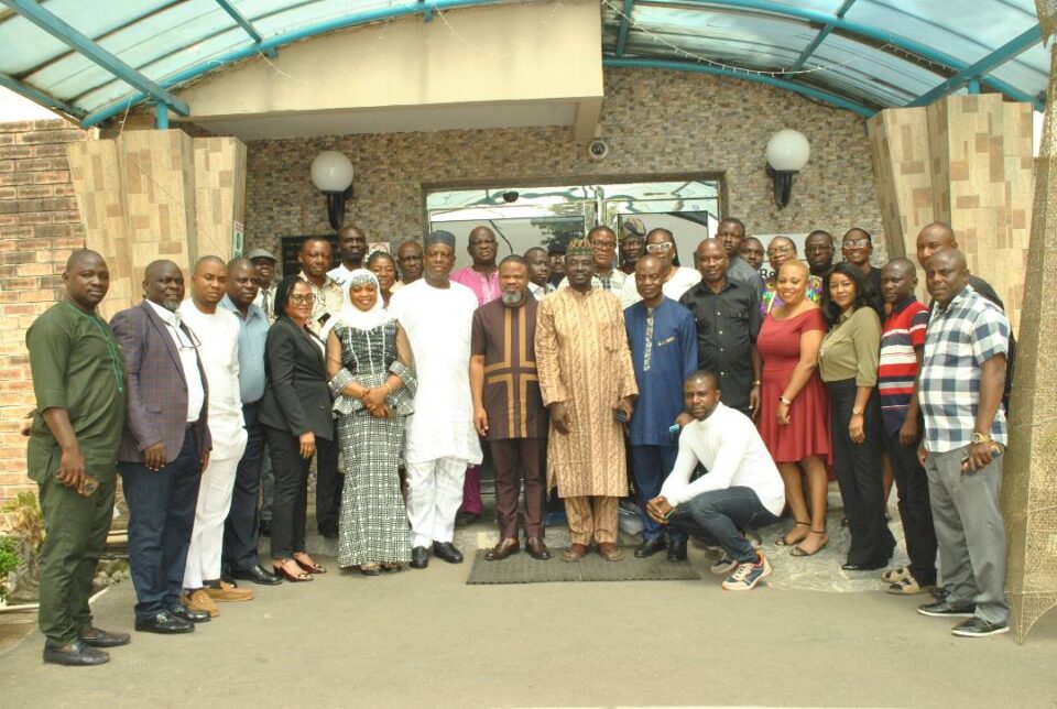 Ahead of 2023 Polls, NUJ Seeks Adoption of ‘Ethics Charter’ for Journalists to Curb Fake News<br />
<b>Deprecated</b>: strip_tags(): Passing null to parameter #1 ($string) of type string is deprecated in <b>/var/www/vhosts/economicconfidential.com/httpdocs/wp-content/themes/Newspaper/loop-single.php</b> on line <b>64</b><br />
Ahead of 2023 Polls, NUJ Seeks Adoption of ‘Ethics Charter’ for Journalists to Curb Fake News