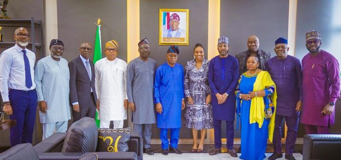 Adegboyega Oyetola and members of PEBEC