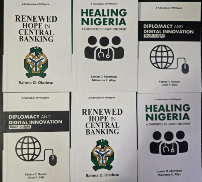 Pesentation of Books at the Third Economic Confidential Public Lecture